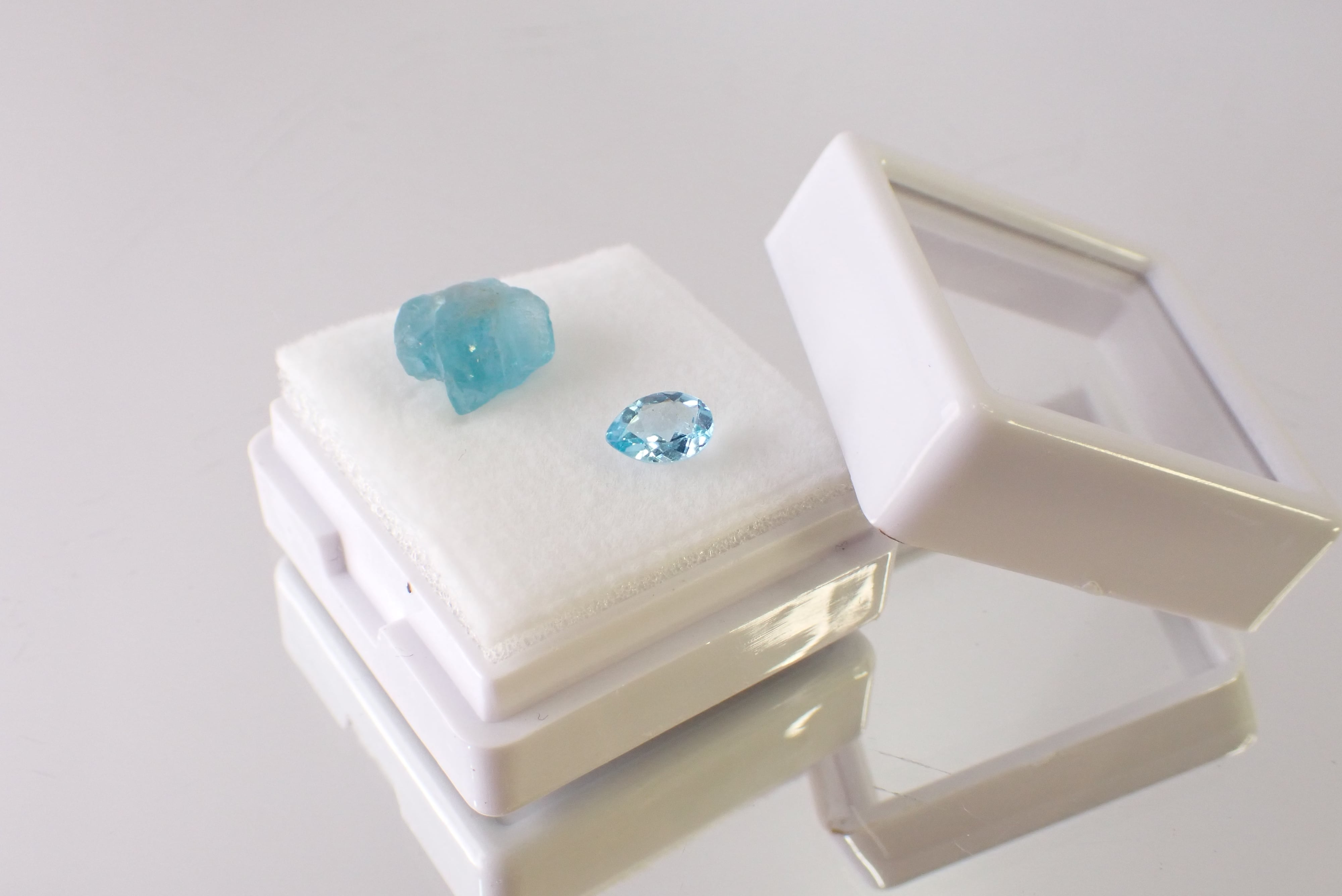 天然石アパタイト 原石セット】アパタイト 0.39ct/2.86ct [D6-144] | differencee