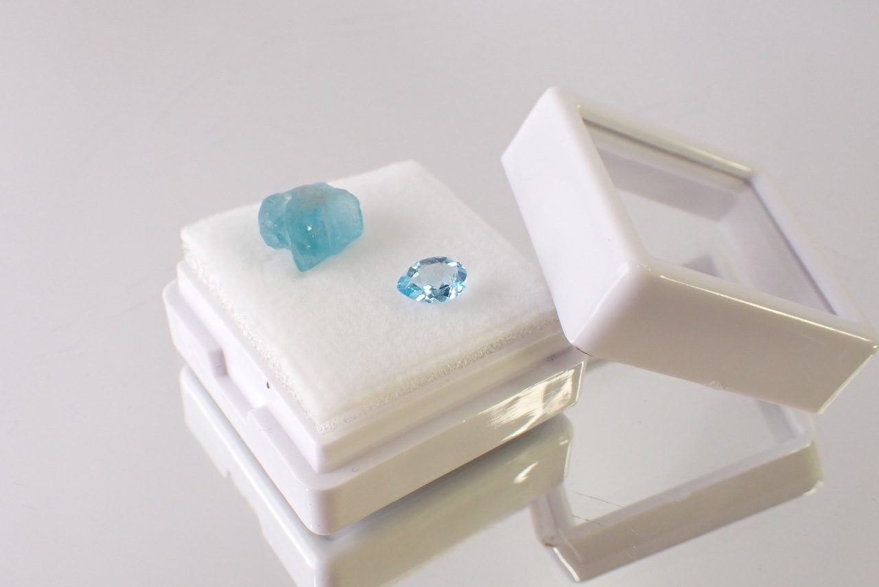 【原石セット】アパタイト　0.39ct/2.86ct　[D6-144]