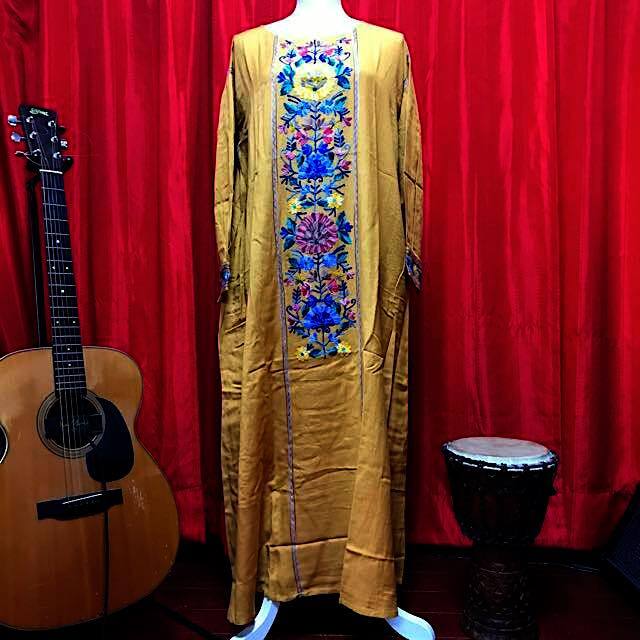 マライカ レーヨンフラックス コットン アリ刺繍 ワンピ オレンジ