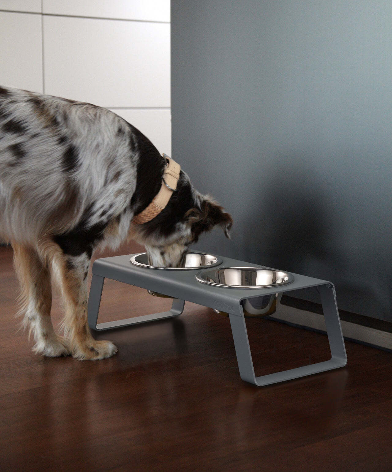 MiaCara Desco - Dog Feeder with Stainless Steel Bowls S | With Wanko