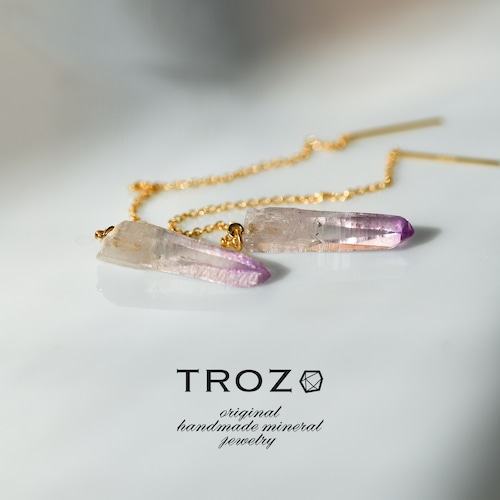 ベラクルス産アメシスト (アメジスト) 鉱物原石 14kgf チェーンピアス 天然石 アクセサリー (No.3691)