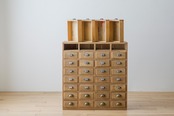 【リペア品】ひと手間加えた薬棚｜古道具
