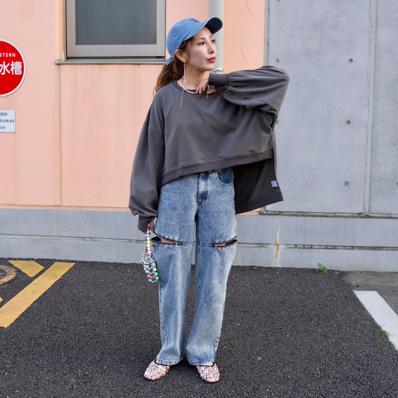 《防シワ素材》 Finger design balance crew neckリブ切替シャツスウェット／charcoal