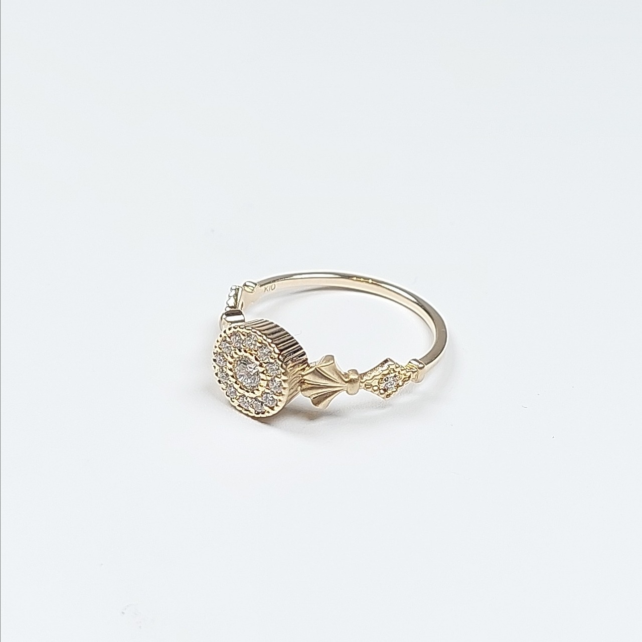 K10 Diamond Ring