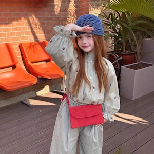 春チューリップ刺しゅうチェック柄シャツ