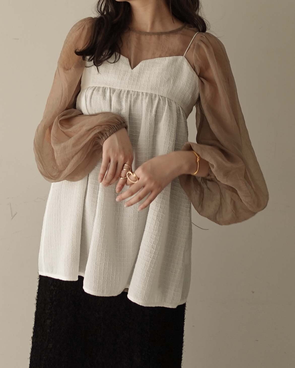 alumu.2way airy slit button blouse