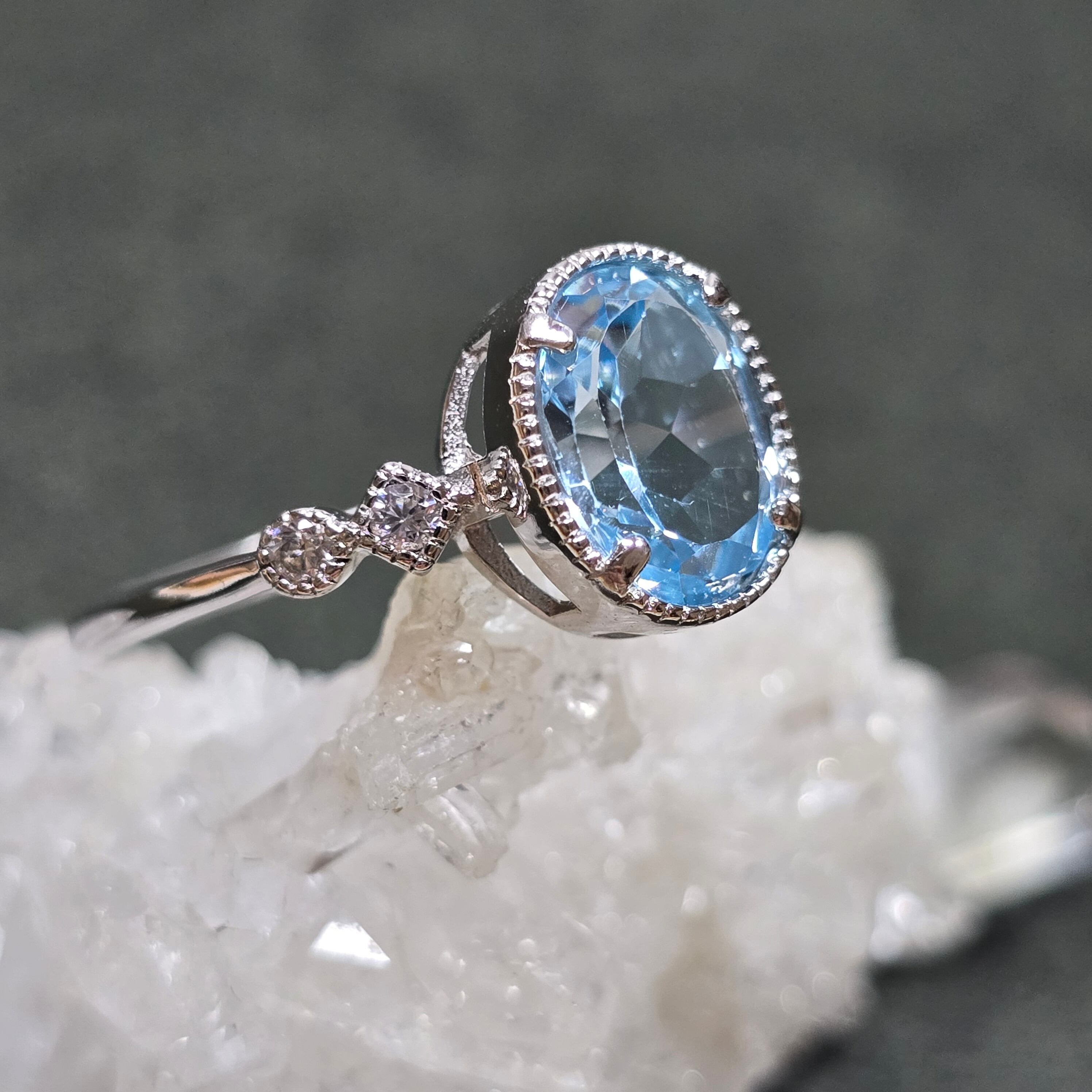 ブルートパーズ リング ブルートパーズ 指輪 キラキラ | Momi