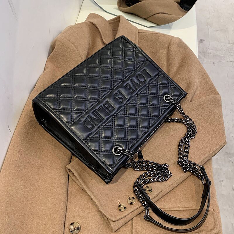 オータムウィンターチェーン レッド 秋物 冬物 メッセンジャーバッグ 手作りハンドバック40749722860