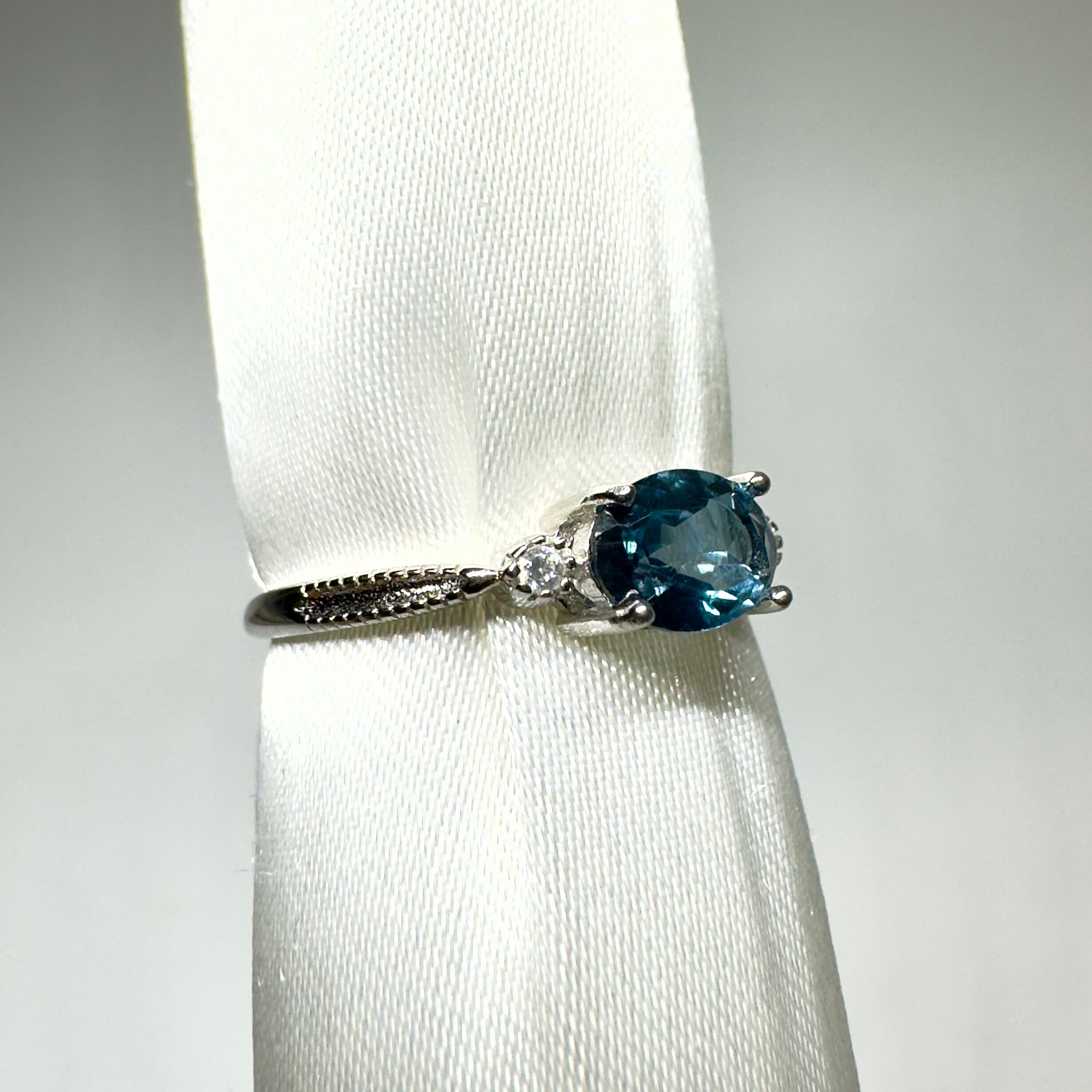 ♦︎ロンドンブルートパーズ♦︎