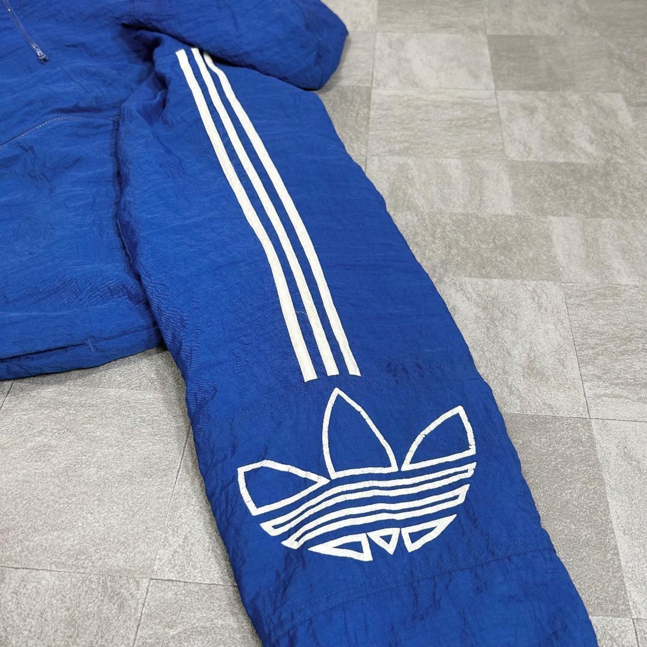 【希少】アディダス ナイロンジャケット 80s 銀タグ ロゴプリント 一点物