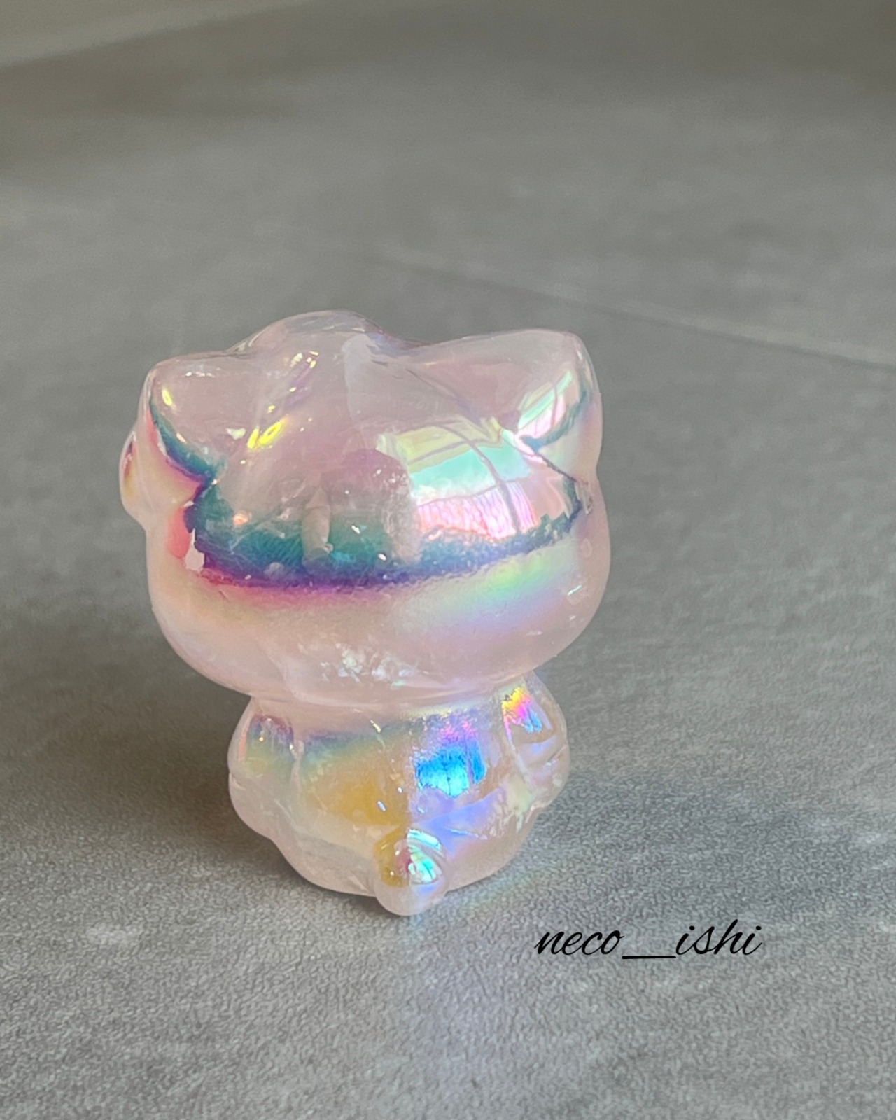夢かわな虹色の輝き♪おリボン猫ちゃんのハッピーオーラカービング 