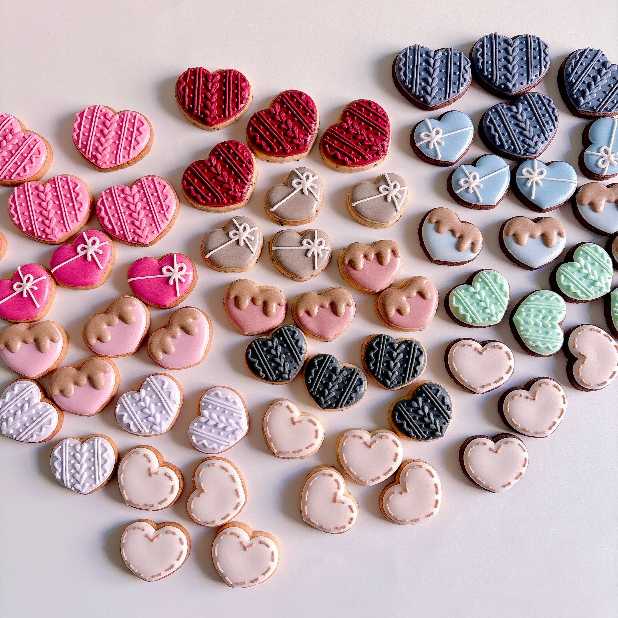 ミニハートのアイシングクッキー | Francesca von Sweets