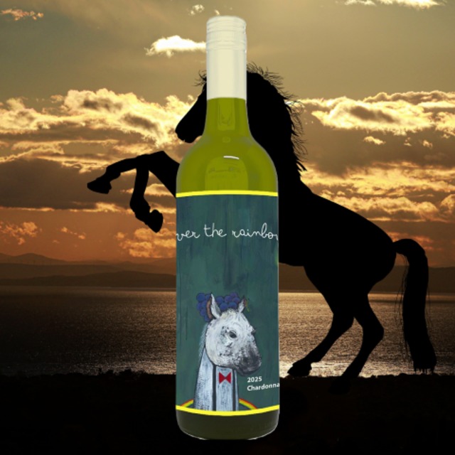 【令和8年 干支ラベルワイン】2026年 午年「馬」ラベルワイン オーバー ザ レインボー シャルドネ~Over The Rainbow Chardonnay~(750ml)