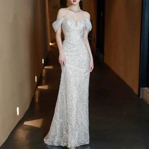 ドレス ワンピース パーティー ステージ 舞台 キャバ 衣装 コスプレ 演劇 ラウンジ クラブ ロング 袖なし ノースリーブ オフショル 襟なし マーメイド スリム 細身 イブニング きれいめ シンプル 上品 おしゃれ エレガント 主役級 存在感 フォーマル 抜け感 ゴージャス セクシー 華やか 無地 ホテル ガーデン レストラン 高見え 格上げ 光沢感 春 夏 秋 冬 シーズンレス XS 2XL 3XL 4XL 5XL 小さい 大きい ぽっちゃり S M L XL 白 シルバー ホワイト