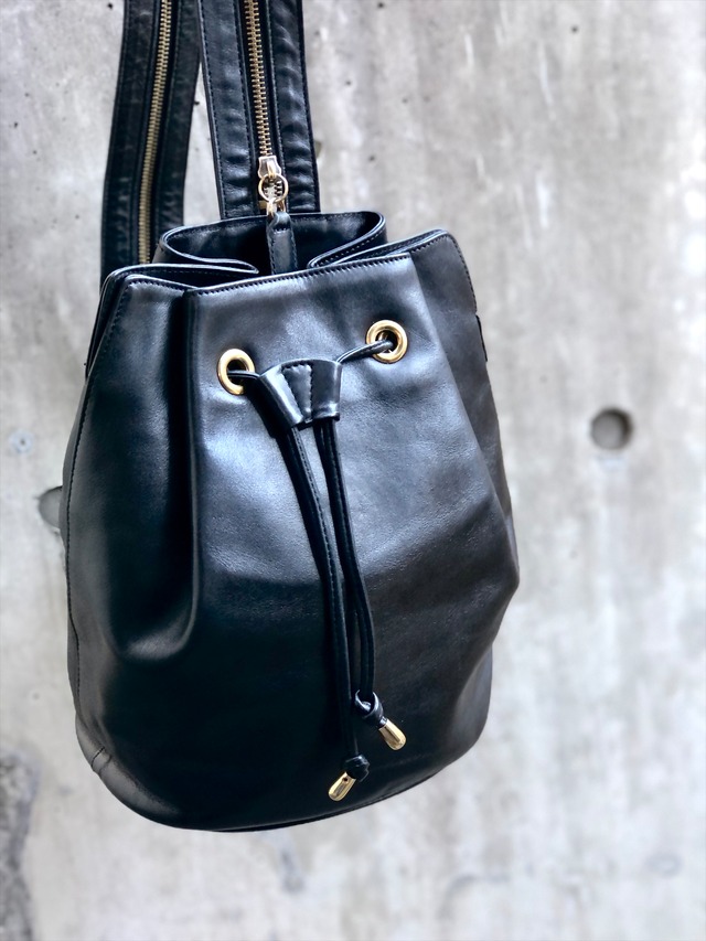 Christian Dior　クリスチャン ディオール　レザー　巾着　ワンショルダー　2WAY　リュック　ショルダーバッグ　ブラック×レッド　vintage　ヴィンテージ　オールド　visxpe