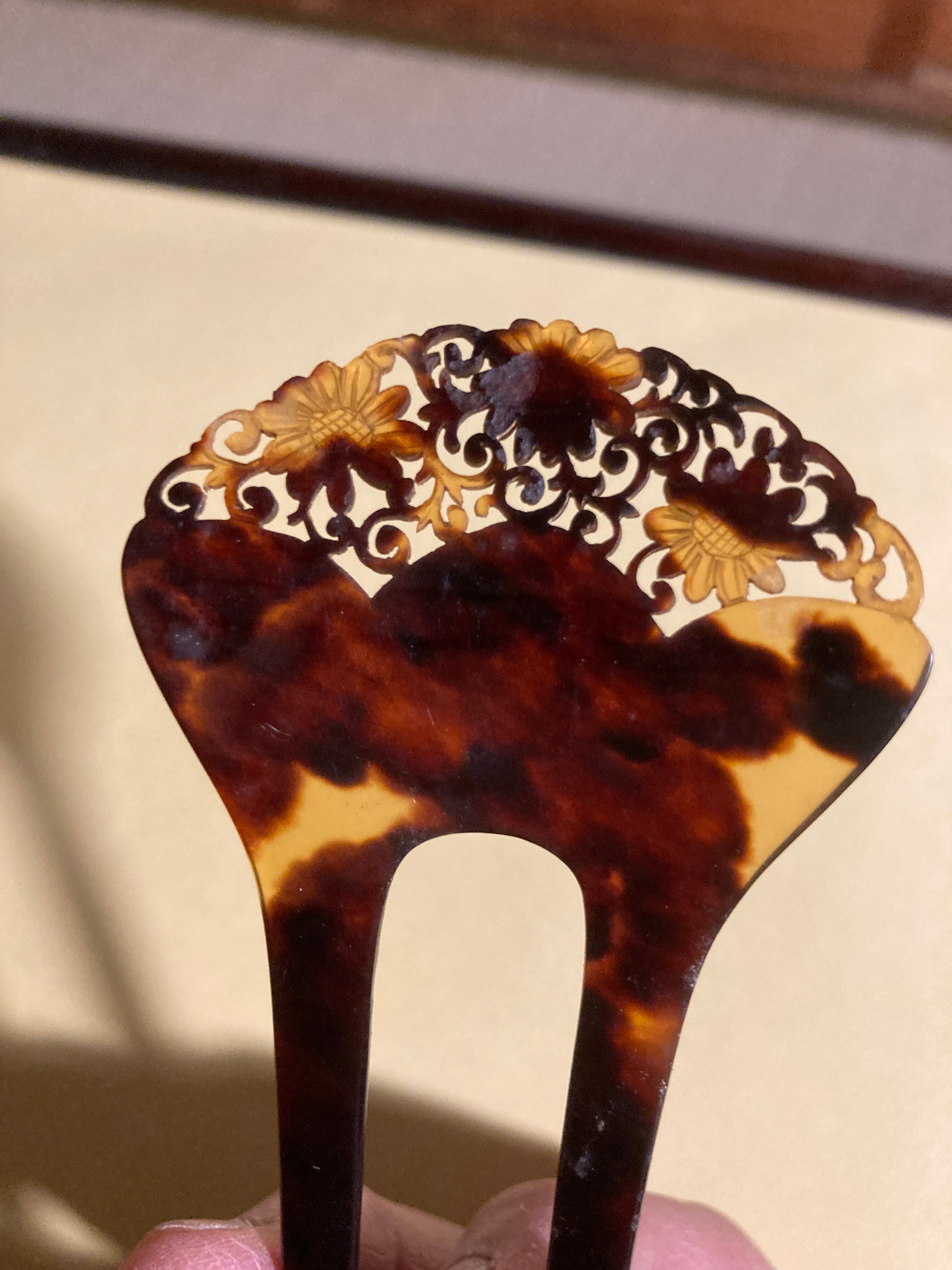 送料無料]鼈甲 透かし彫りかんざし 大正〜昭和初期ごろ | 仙台浪漫