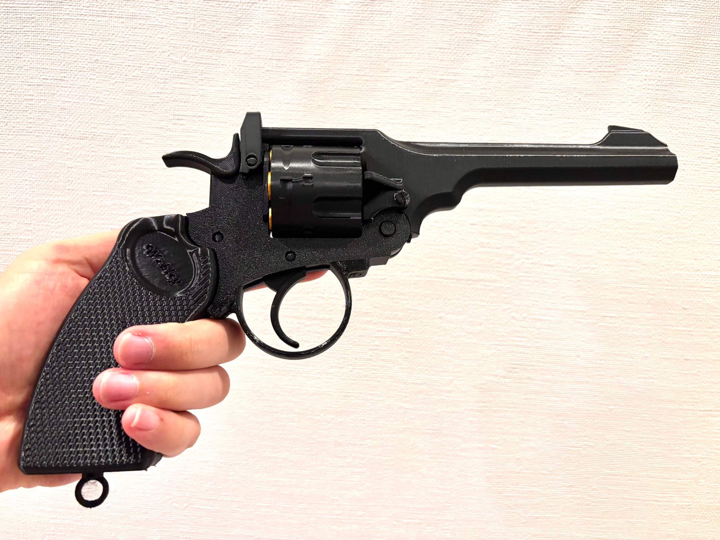 VP9とウェルロッド消音拳銃 モデル セット（金属なし、発射機能なし） B&T VP9とウェルロッド消音拳銃 モデル セット（金属なし、発射機能