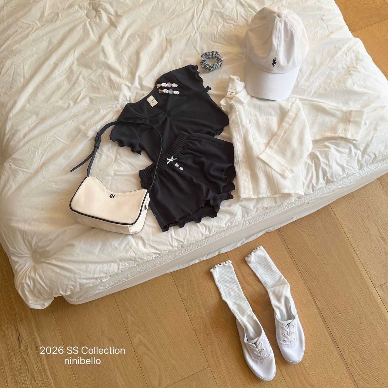 [ninibello] Mellow Eyelet Tee +fee2 / [니니벨로] 멜로우아일렛티