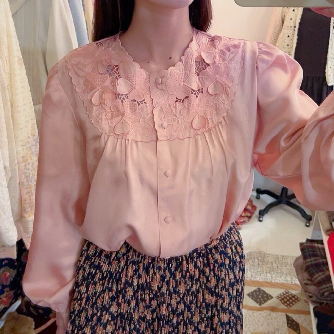 flower embroidery pink blouse