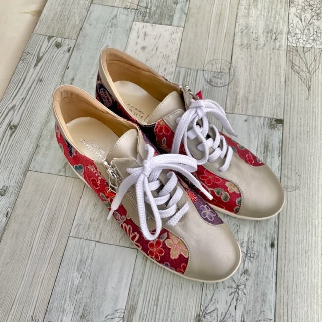 和ごころスニーカー【本革シルバー✖️絹着物ちりめん】