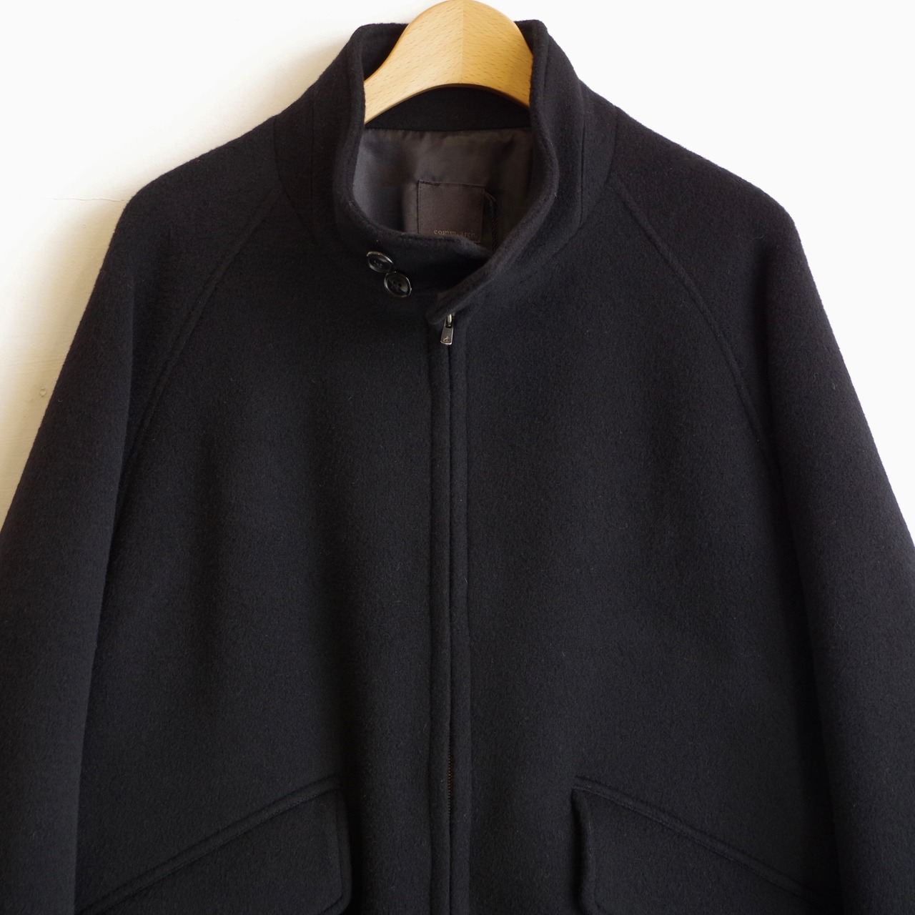 comm.arch. Victorian Wool Harrington Jacket Blackout