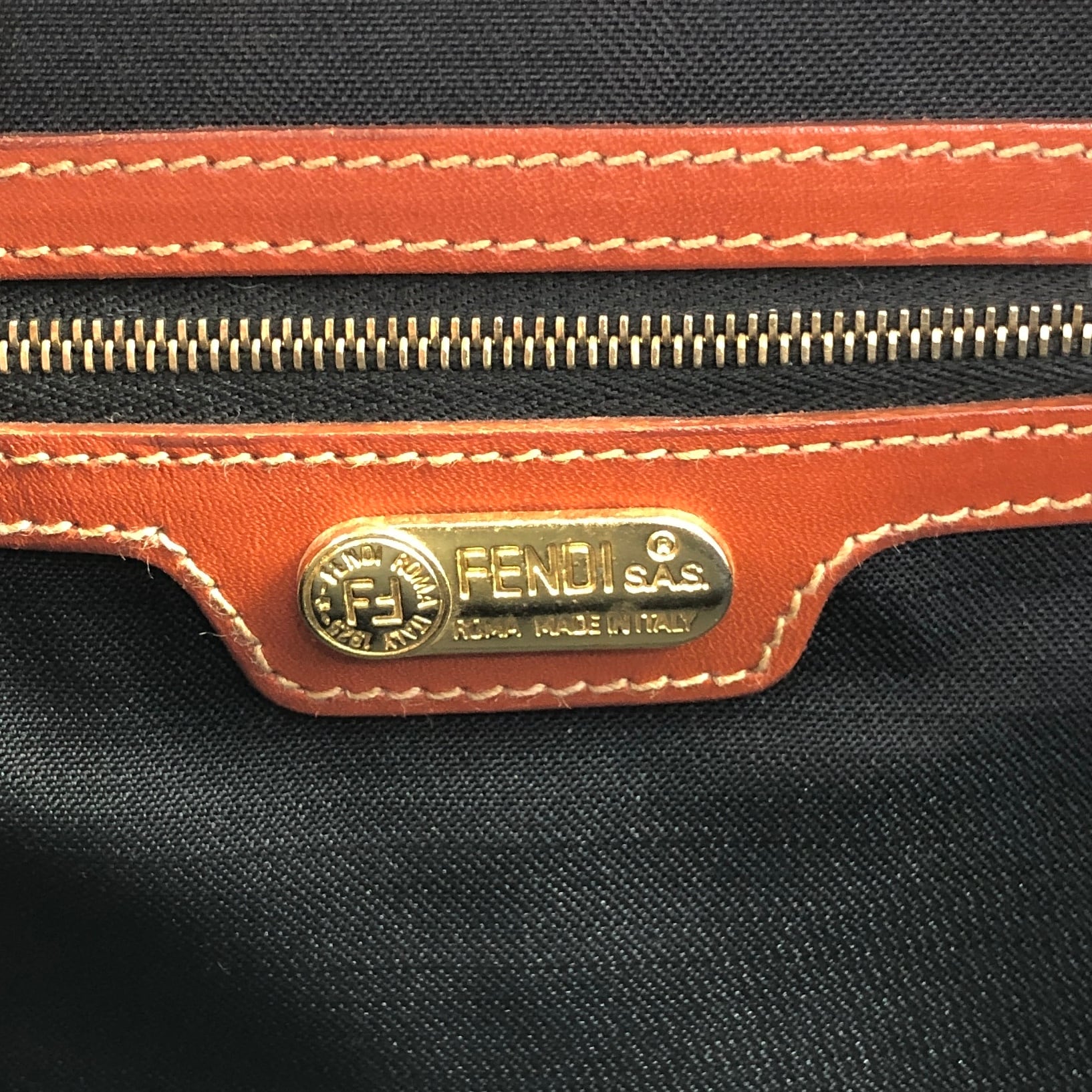 FENDI フェンディ ペカン ショルダーバッグ ブラウン ロゴ PVCレザー
