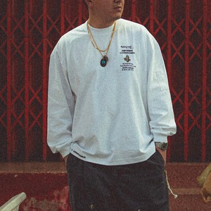 Vintage Ruined Wishing Well Graphic Long-Sleeve Tee A2048