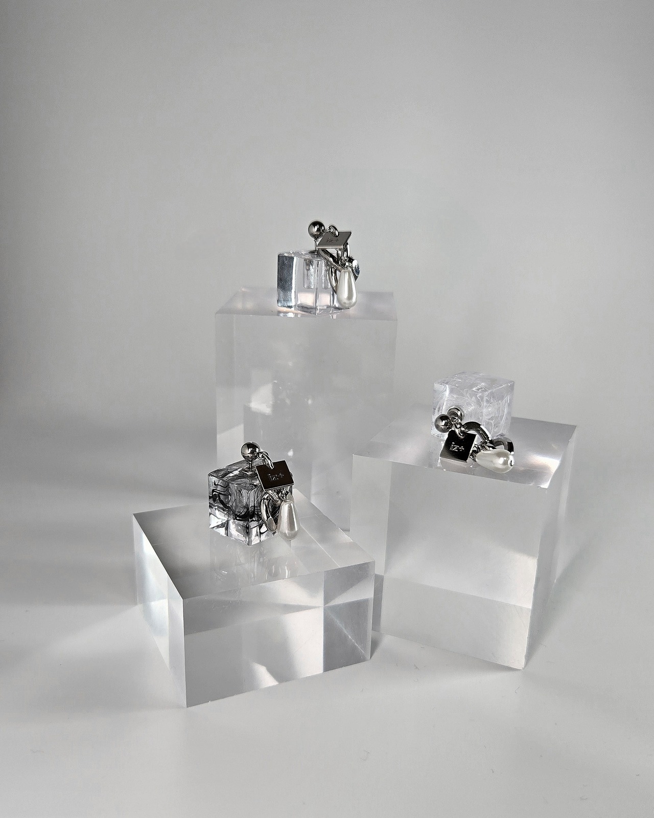 tEAR CUBE. [3color] - 11