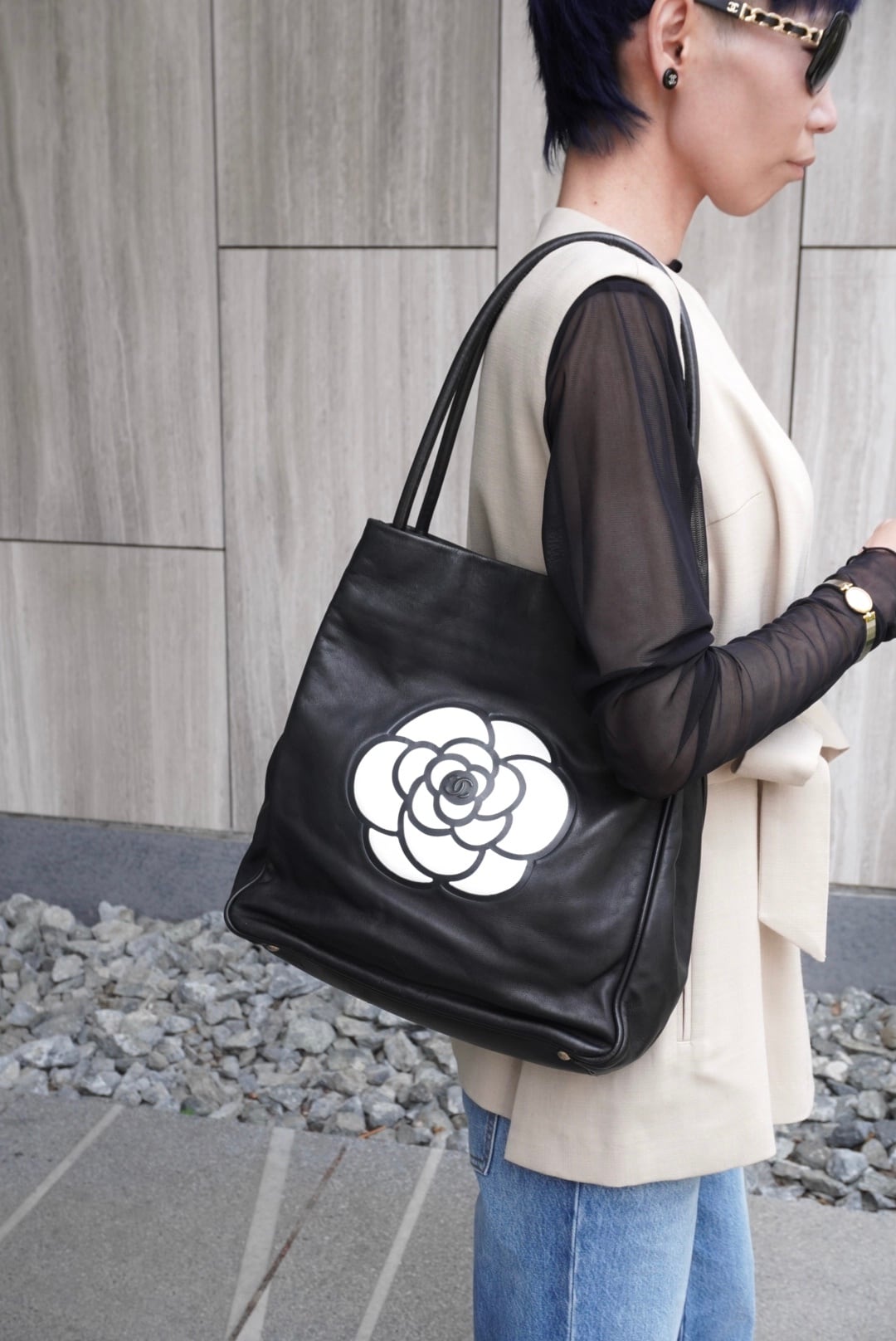 CHANEL シャネル トートバッグ ブラック ホワイト カメリア ロゴ