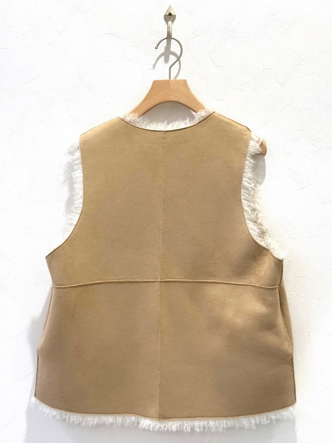 リバーシブルファーベスト