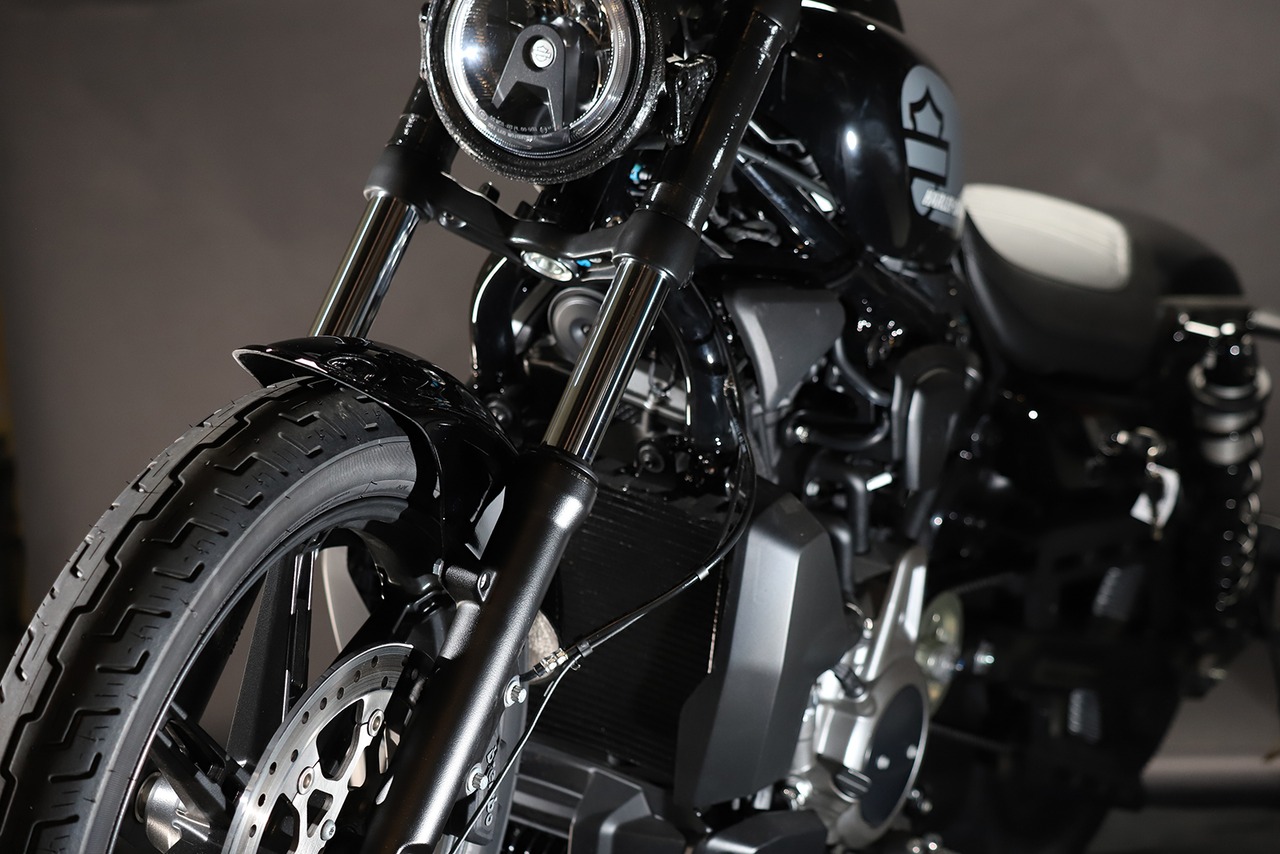 RibbedSonic arch(Front)Fender  RH975 Nightster (BLACK painted)