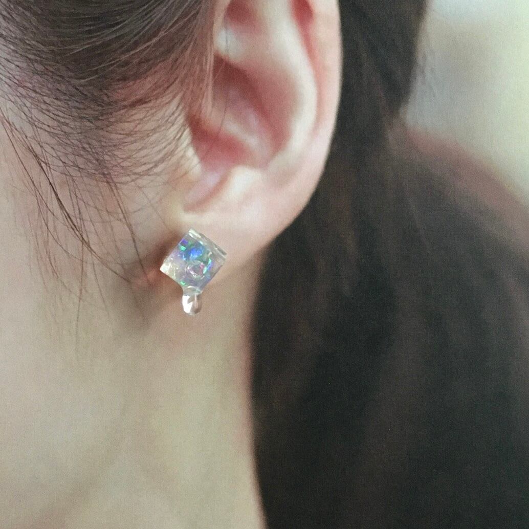 handmade- オーロラキューブピアス | suerteluz -スエルテルス‐ 気分が 
