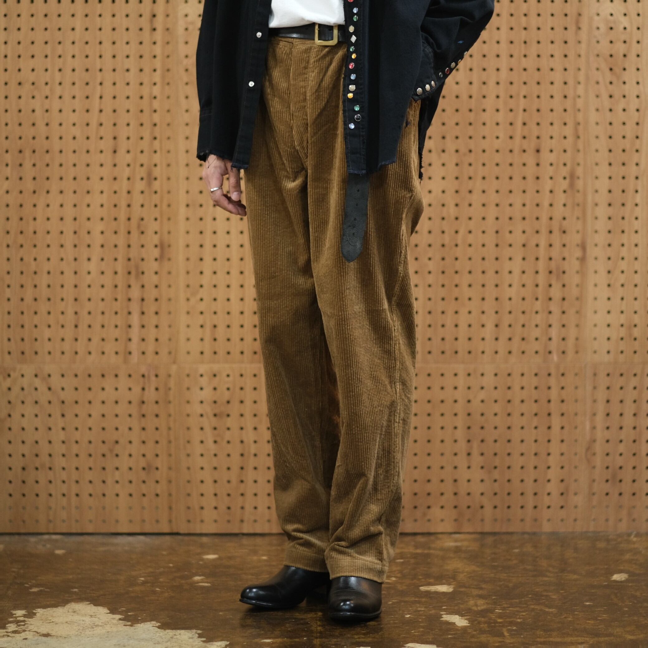 Willow Pants（ウィローパンツ）P-008 90's Deadstock Fabric Corduroy -KHAKI- | roamers  and seekers