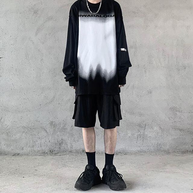 【予約販売】ロンT メンズ レディース グラフィティ 長袖 オーバーサイズ ホワイト ブラック ゆったり カジュアル こなれ感 お洒落 韓国 トレンド 春 M/L/XL/2XL