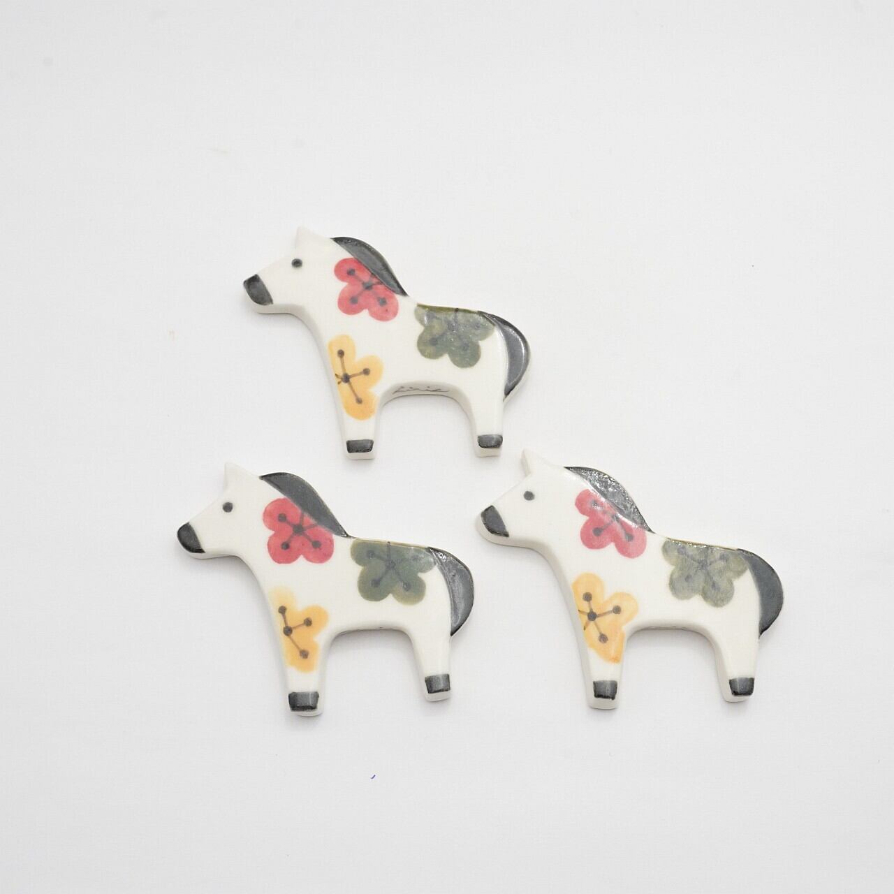 【久保島 利恵】幸せを呼ぶ馬 花はな 箸置き A-1