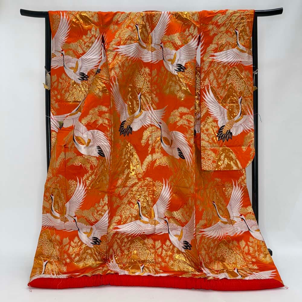 色打掛 正絹 鶴 刺繍 朱色 橙 打掛 花嫁衣裳 婚礼 リサイクル 中古 ブライダル ウエディング 着物 4923