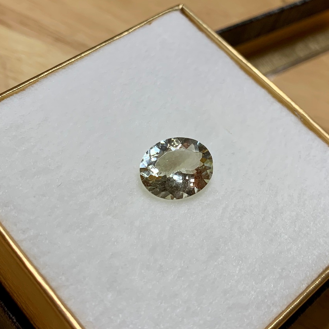 ヘリオドール 2.732ct グリニッシュイエロー 簡易ソーティング付き