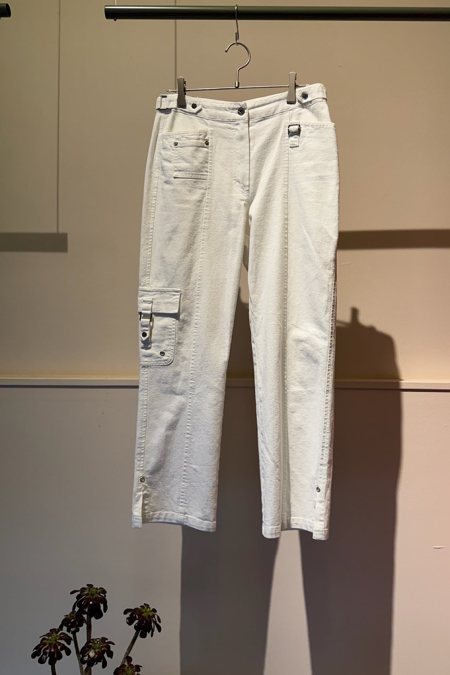 【送料無料】BiBA white denim work pants