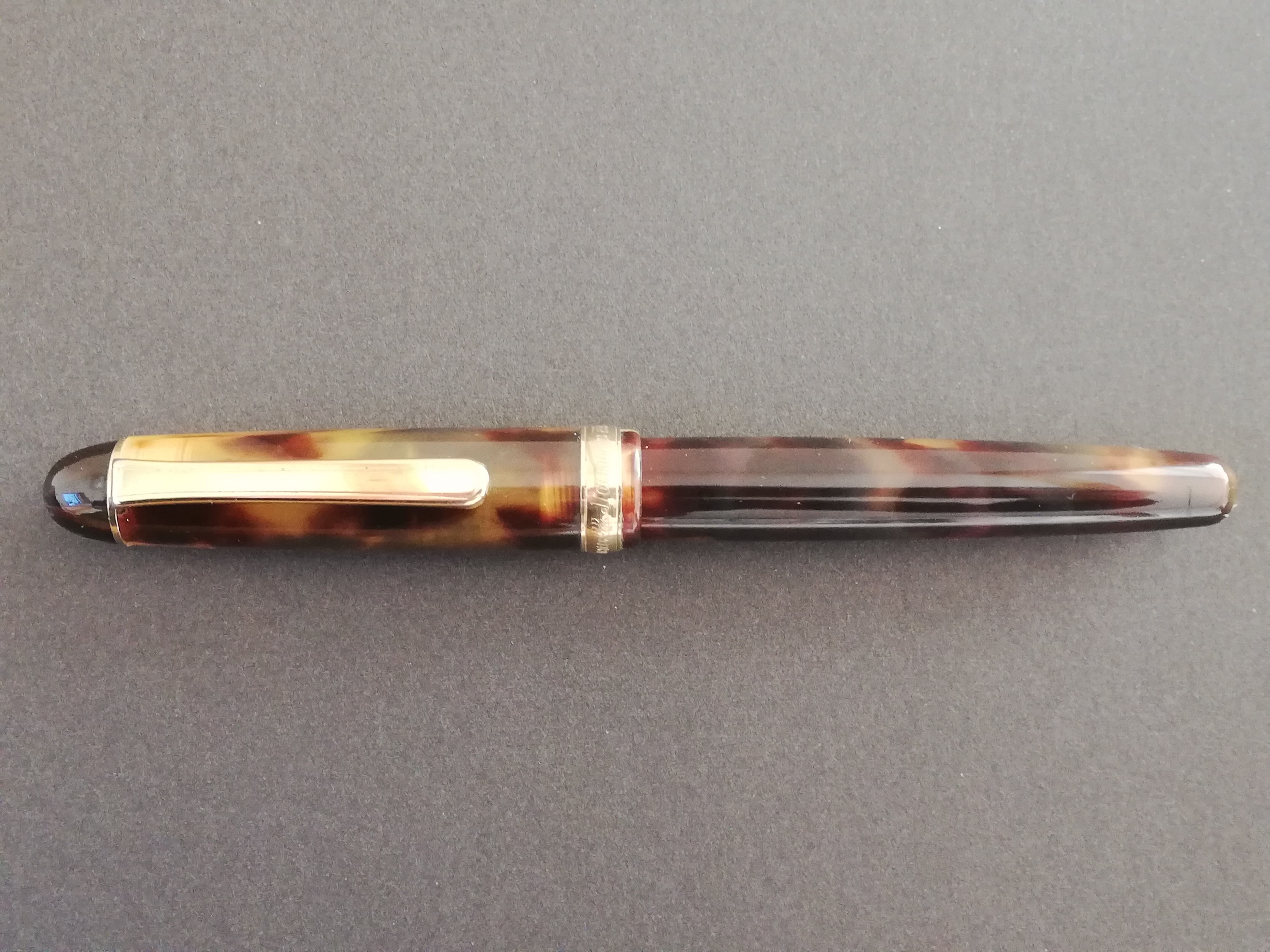 PLATINUM #3776 Celluloid ベッコウ　万年筆　字幅M 新品)PLATINUM プラチナ 万年筆 #3776 セルロイド #62 ベッコウ