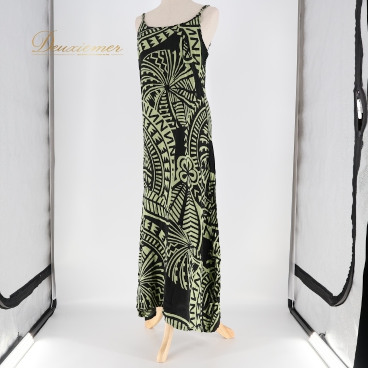 フラダンス 衣装 ワンピース ドレス ブラック系 キャミソールドレス カーキ系 花柄 カヒコ柄 シンプル かわいい 華やか きれい おしゃれ 大人っぽい 黒 緑 ハワイアン アロハ ハワイアンプリント フラ ダンス レッスン 練習 リゾート スポーツウエア