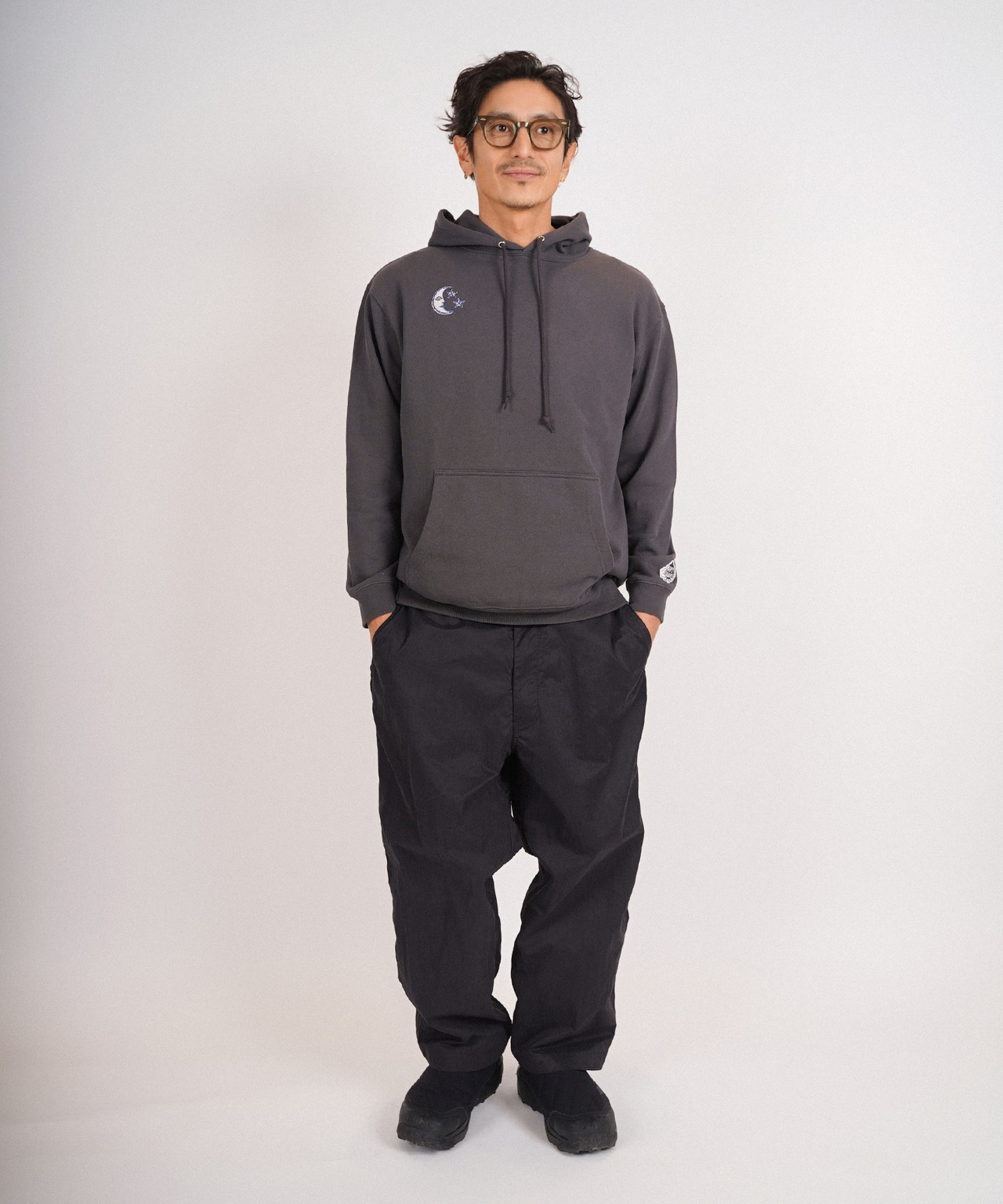 SUN&MOON EMBROIDERY SWEAT PARKA	［HSC013］