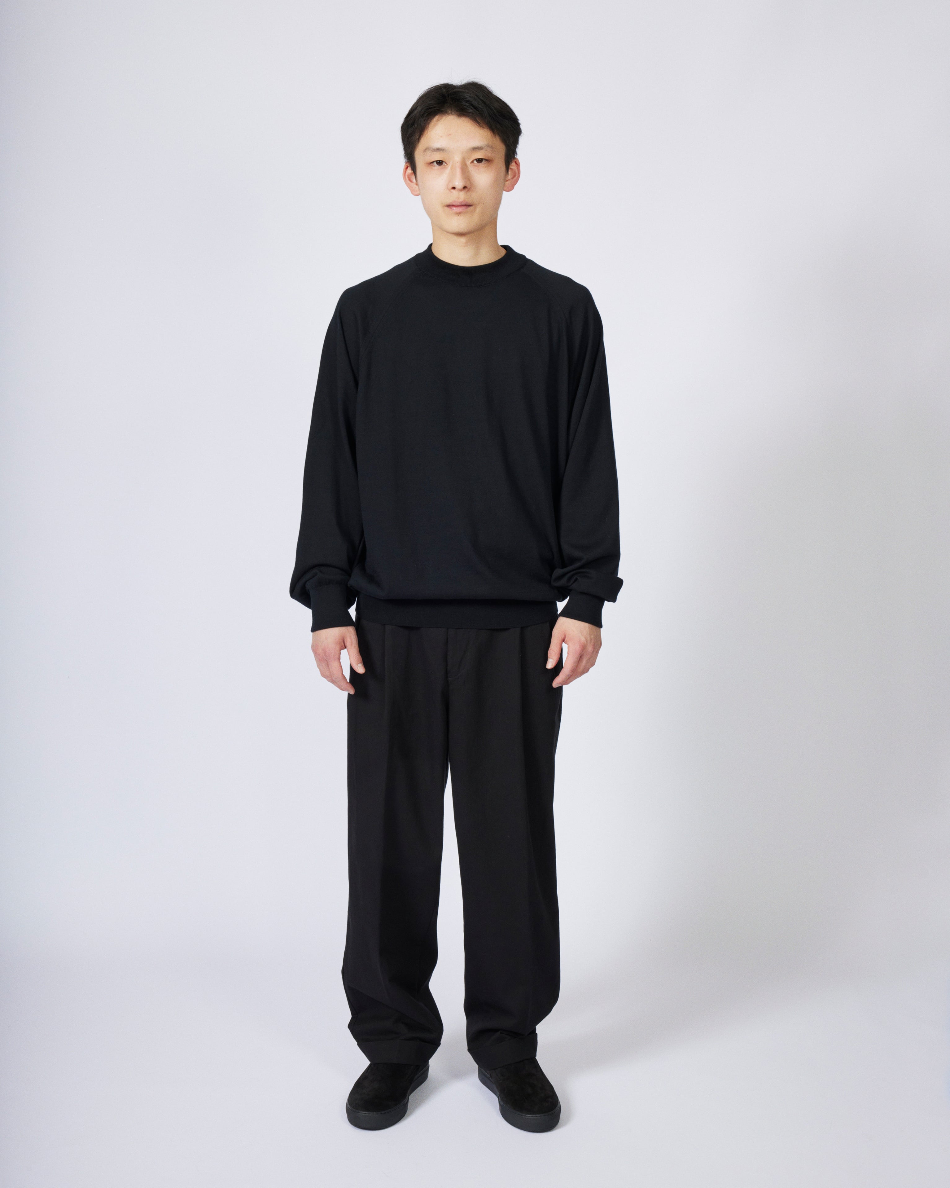 everyone 2tuck chino trousers (BLACK) | everyone