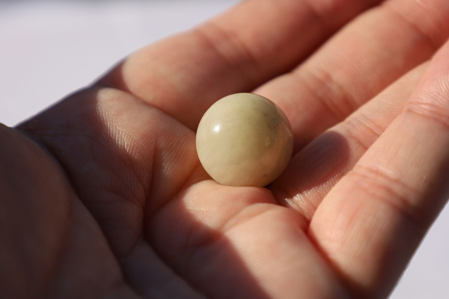 レア！キャッツアイリビアングラス