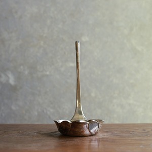 シルバーに輝く、白鳥のトレイ