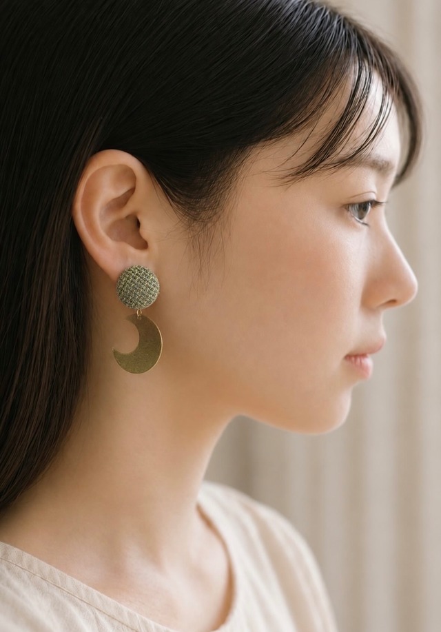 ドビー織 くるみピアス