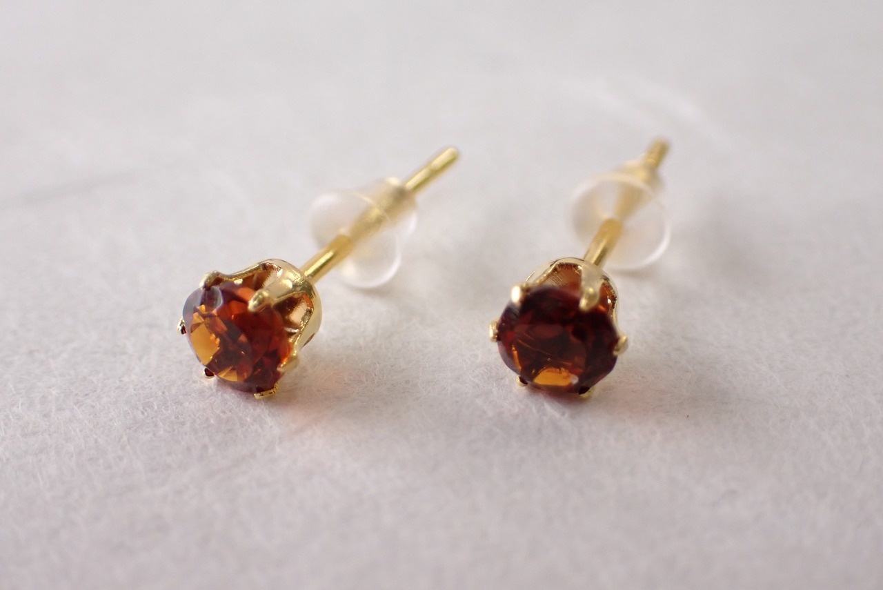 シトリンピアス　約4mm　[D9-115]