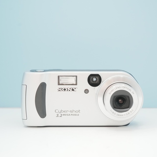 SONY Cyber-shot DSC-P71 デジカメ 美品 a6097