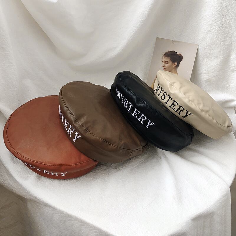 サマー薄手レザーオータムウィンタースタンダードレッドブラック レトロ 帽子 夏物 秋物 冬物 ベレット ヘアアクセサリー ブラック・アイド・ピーズ12017098675