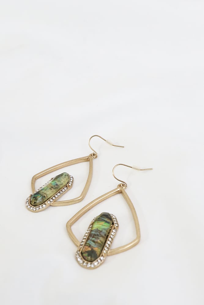 オーバルシェルピアス / Oval Shell Earrings (25P49011H)