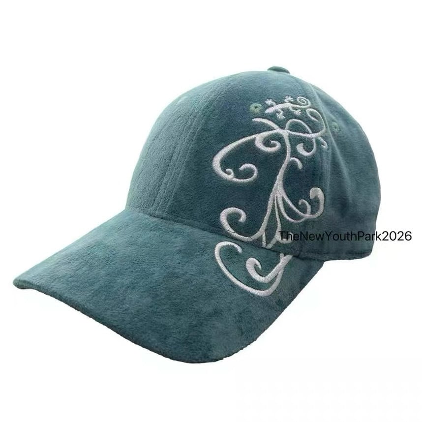 CFIERCE] Angel Wings Small Point Knit Hat | BYORI